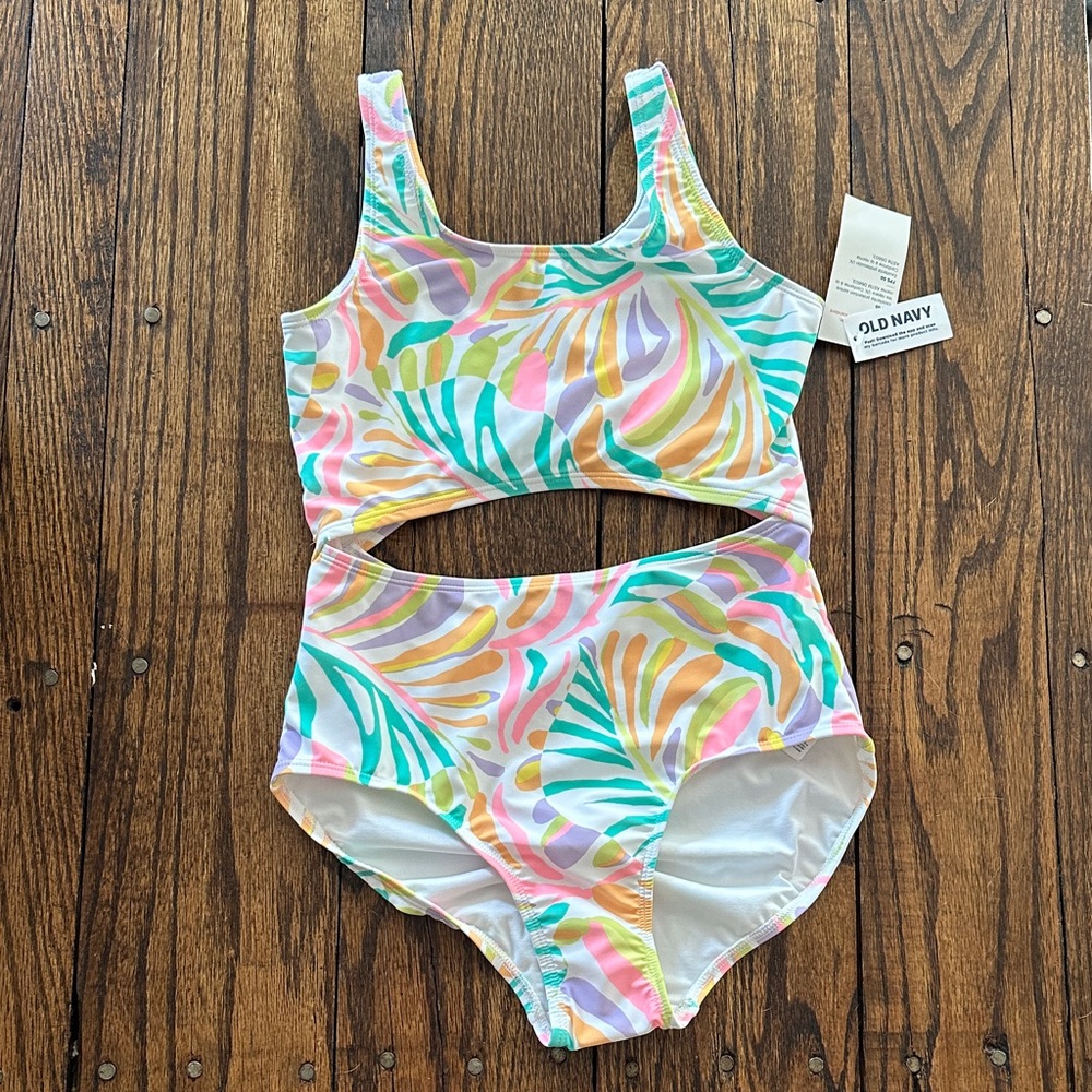 Old Navy Kids Tropical Print swimsuit